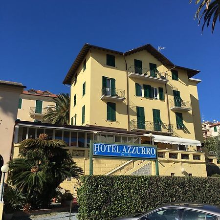 ואראצה Hotel Azzurro מראה חיצוני תמונה