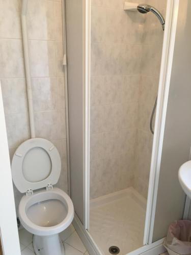 ואראצה Hotel Azzurro מראה חיצוני תמונה