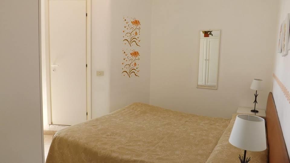 ואראצה Hotel Azzurro מראה חיצוני תמונה